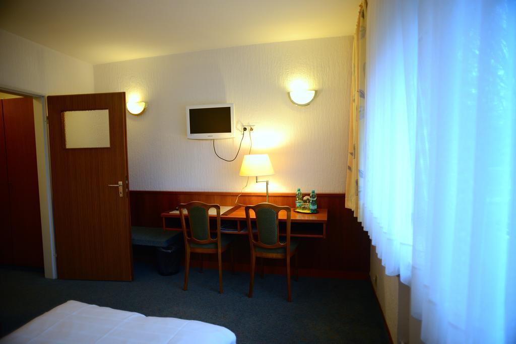 Hotel Marienhof Duesseldorf Нойс Екстер'єр фото